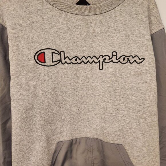 Champion Sweatshirt Logo Urban Fleece Pullover Front Pocket Unique Small EUC - Picture 4 of 14